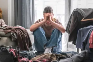 Entrümpelung planen Tipps für stressfreies Ausmisten