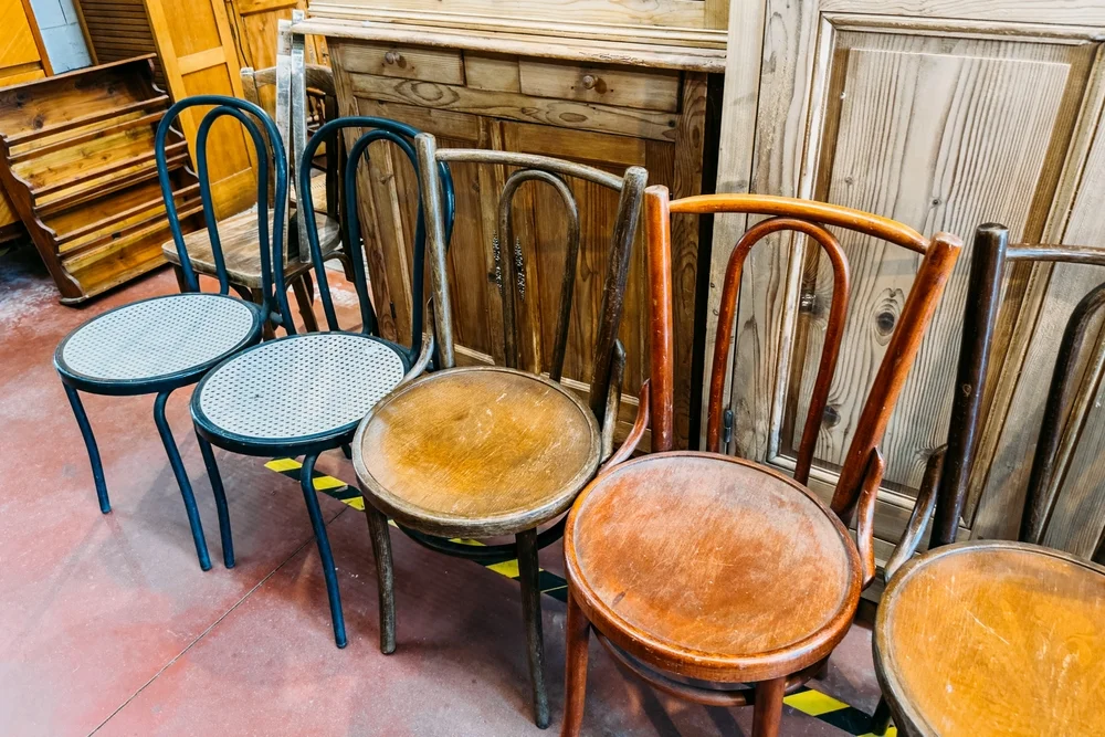 Aufbereitete Möbel zur weiter Verwertung